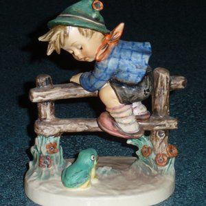 "Retreat To Safety" Goebel Hummel Figurine #201/I TMK5 - Boy On Fence With Frog!